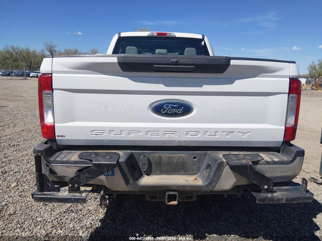 Ford F-250 Xl