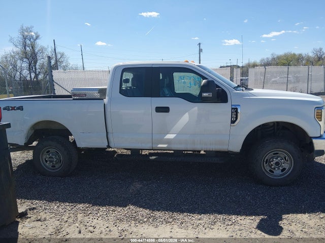 Ford F-250 Xl