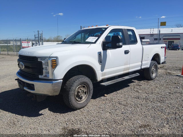 Ford F-250 Xl
