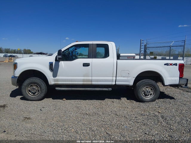 Ford F-250 Xl