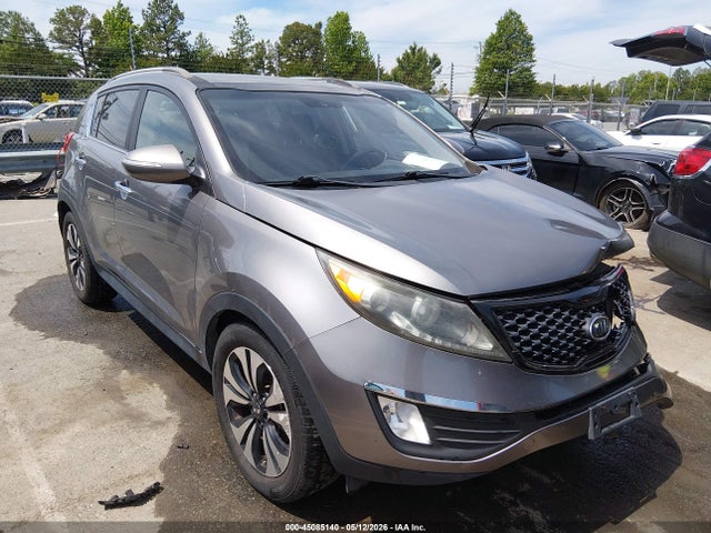 Salvage Kia Sportage Image