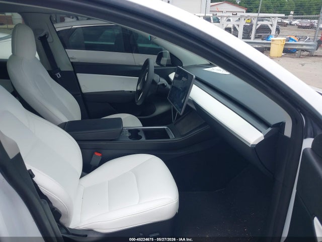 Tesla Model Y Performance Dual Motor All-wheel Drive