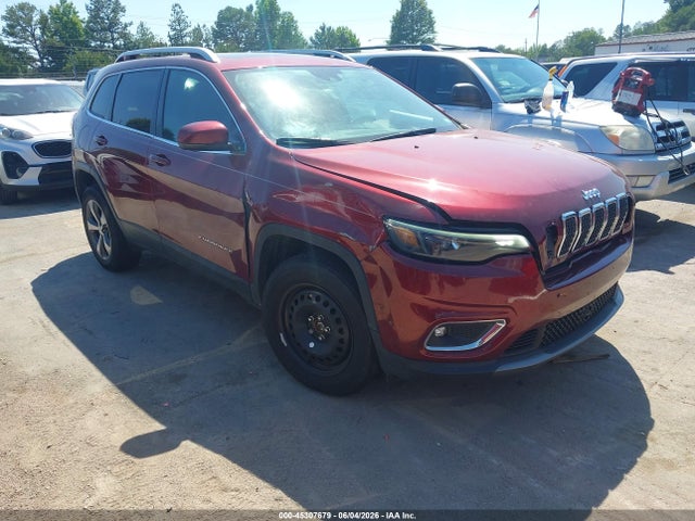 Salvage Jeep Cherokee Image
