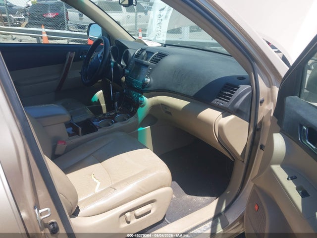 Toyota Highlander Limited V6