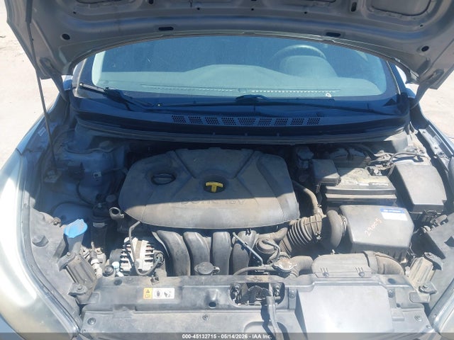 Hyundai ELANTRA Se