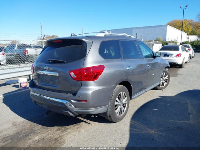 Nissan Pathfinder S 2wd