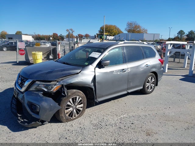 Nissan Pathfinder S 2wd