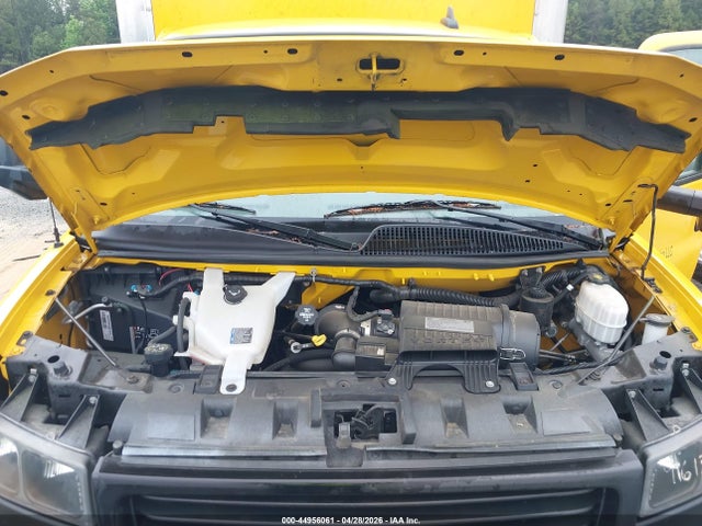 General Motors Savana Cutaway Work Van