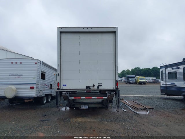 Freightliner M2 106