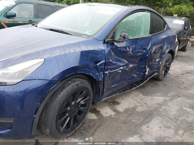Tesla Model Y Long Range Dual Motor All-wheel Drive