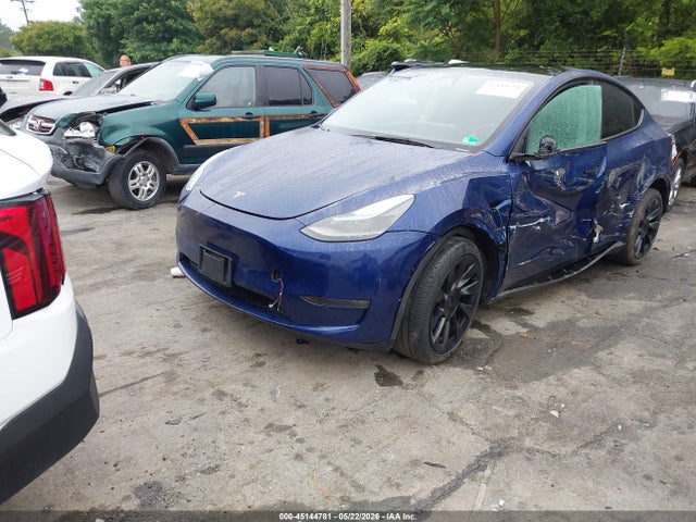 Tesla Model Y Long Range Dual Motor All-wheel Drive
