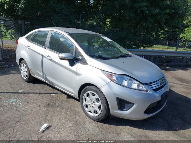 Salvage Ford Fiesta Image