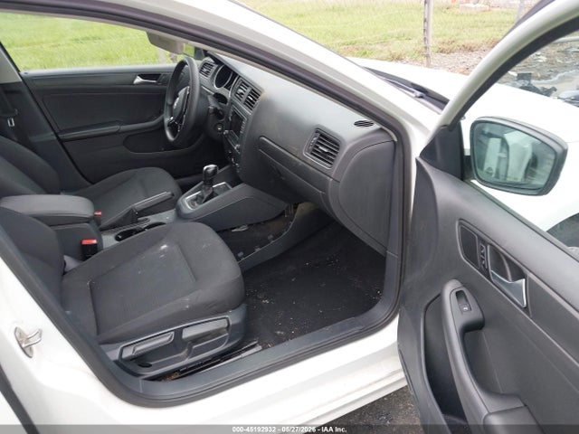 Volkswagen Jetta 1.4t S