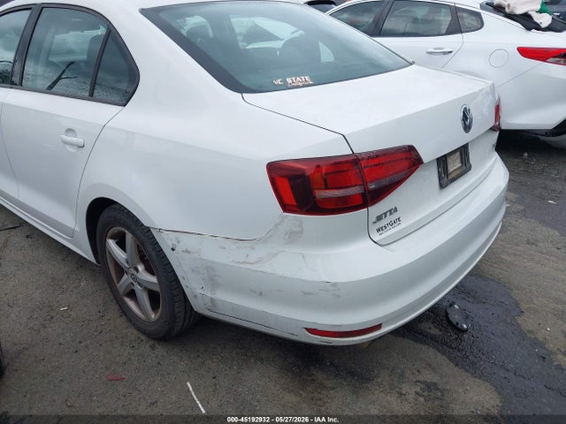 Volkswagen Jetta 1.4t S