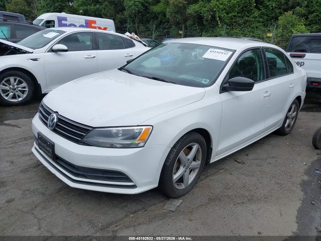 Volkswagen Jetta 1.4t S