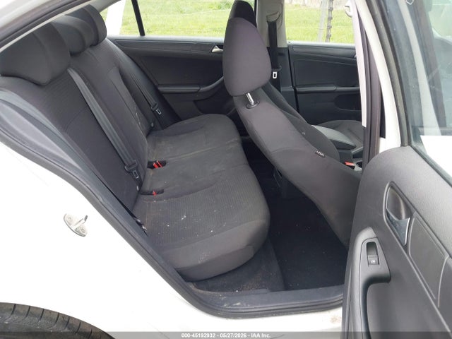 Volkswagen Jetta 1.4t S