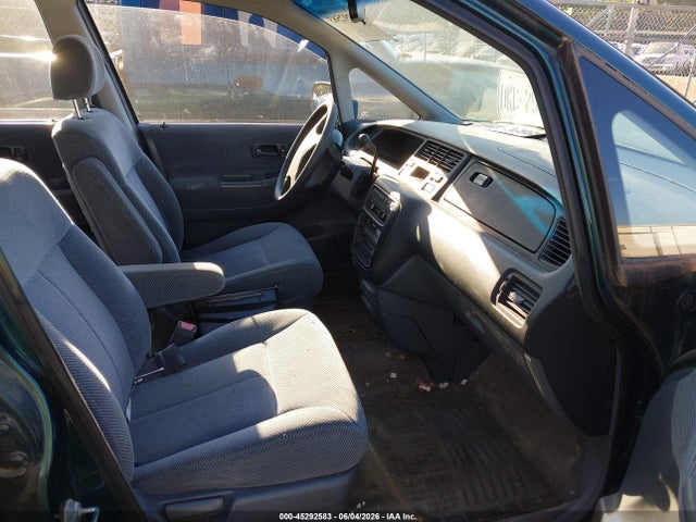 Isuzu Oasis S