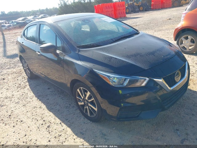 Salvage Nissan Versa Image