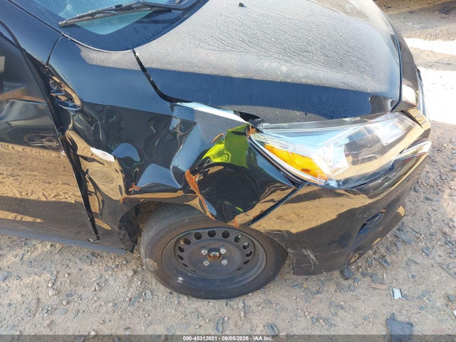 Mitsubishi Mirage Es