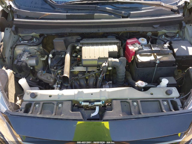 Mitsubishi Mirage Es