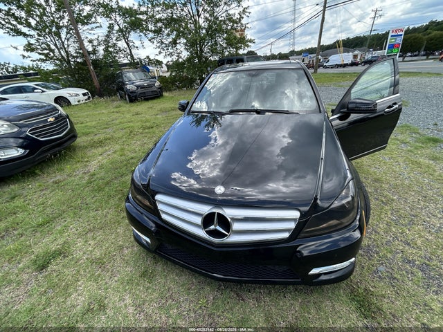 Mercedes-Benz C-Class Sport