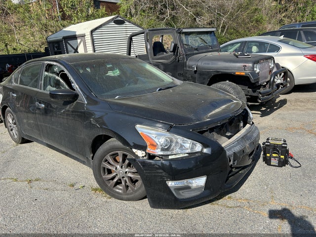 Salvage Nissan Altima Image