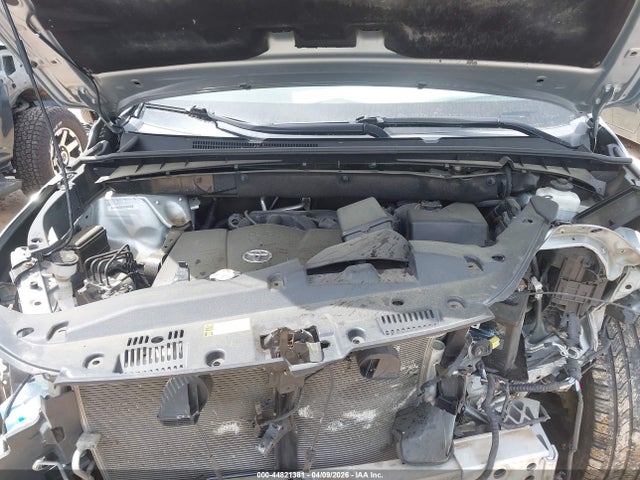 Toyota Highlander Se