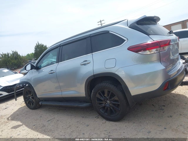 Toyota Highlander Se