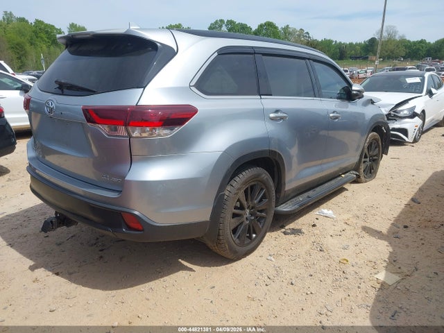 Toyota Highlander Se