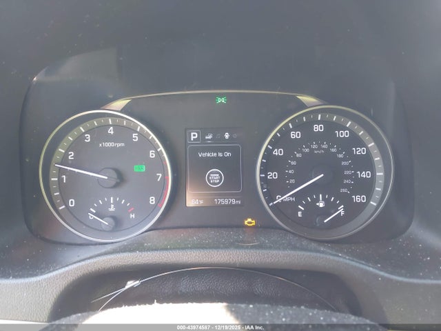 Hyundai ELANTRA Value Edition