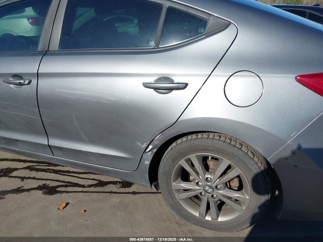 Hyundai ELANTRA Value Edition