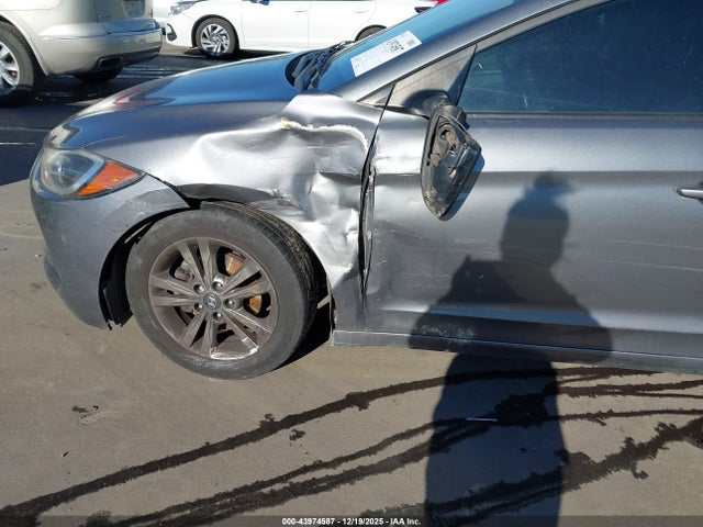 Hyundai ELANTRA Value Edition