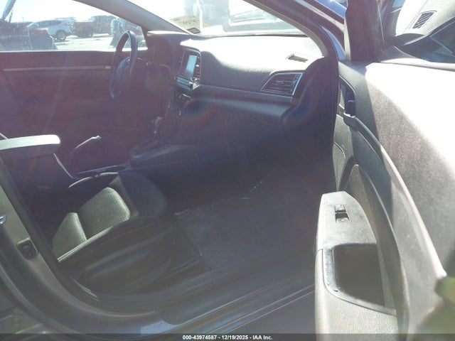 Hyundai ELANTRA Value Edition