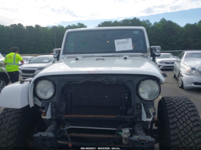 Jeep Wrangler Sahara