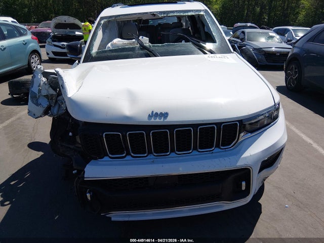 Jeep Grand Cherokee Overland 4x2