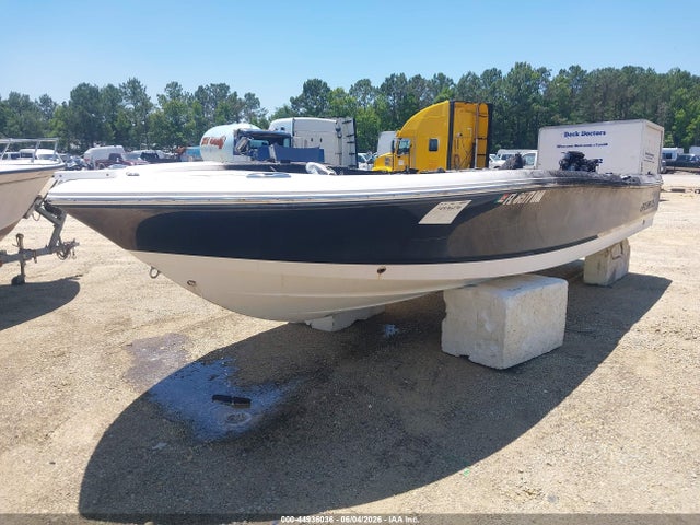 Robalo Boat