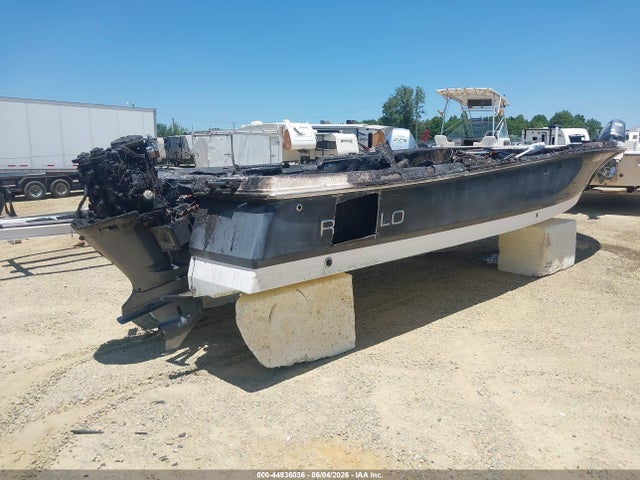 Robalo Boat