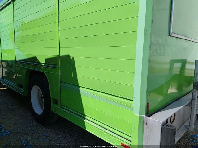 Freightliner Medium Conventional Fl70
