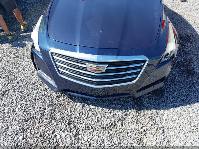 Cadillac CTS Standard