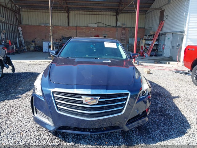 Cadillac CTS Standard