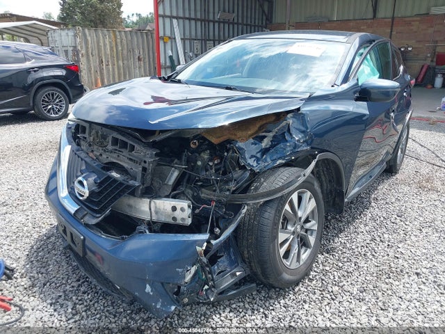 Nissan Murano S