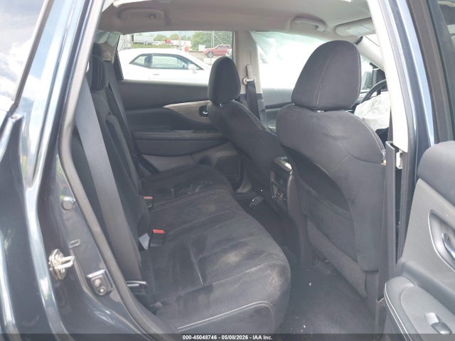 Nissan Murano S