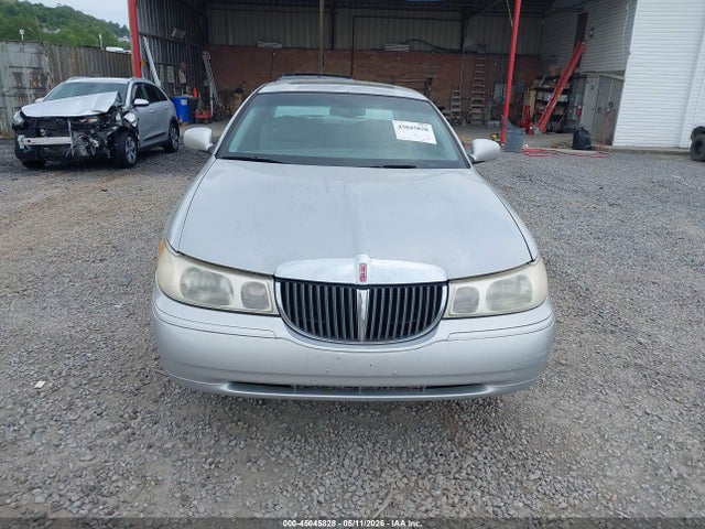 Lincoln Towncar Signature