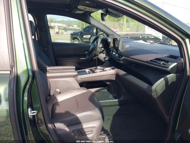 Toyota Sienna Woodland Edition