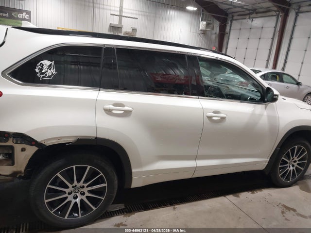 Toyota Highlander Se