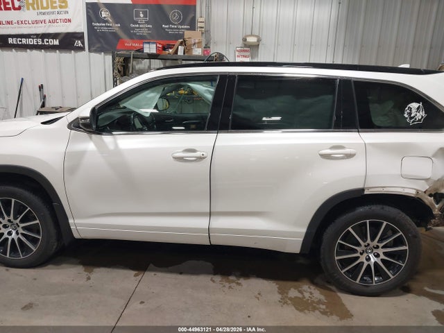 Toyota Highlander Se