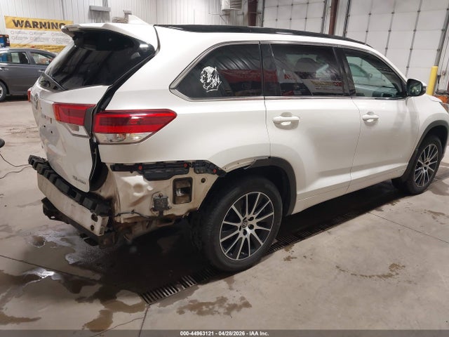 Toyota Highlander Se