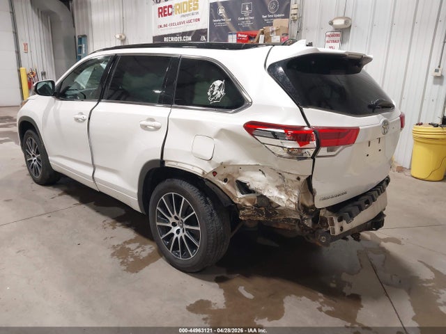 Toyota Highlander Se