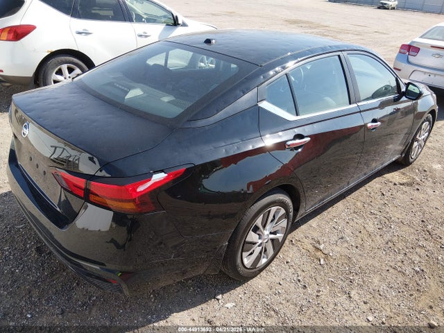 Nissan Altima S Fwd