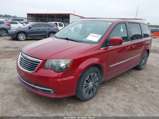 Chrysler Town & Country S